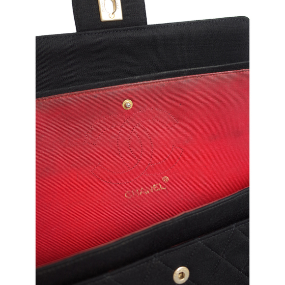 Chanel Matelasse Chain Shoulder Bag Black